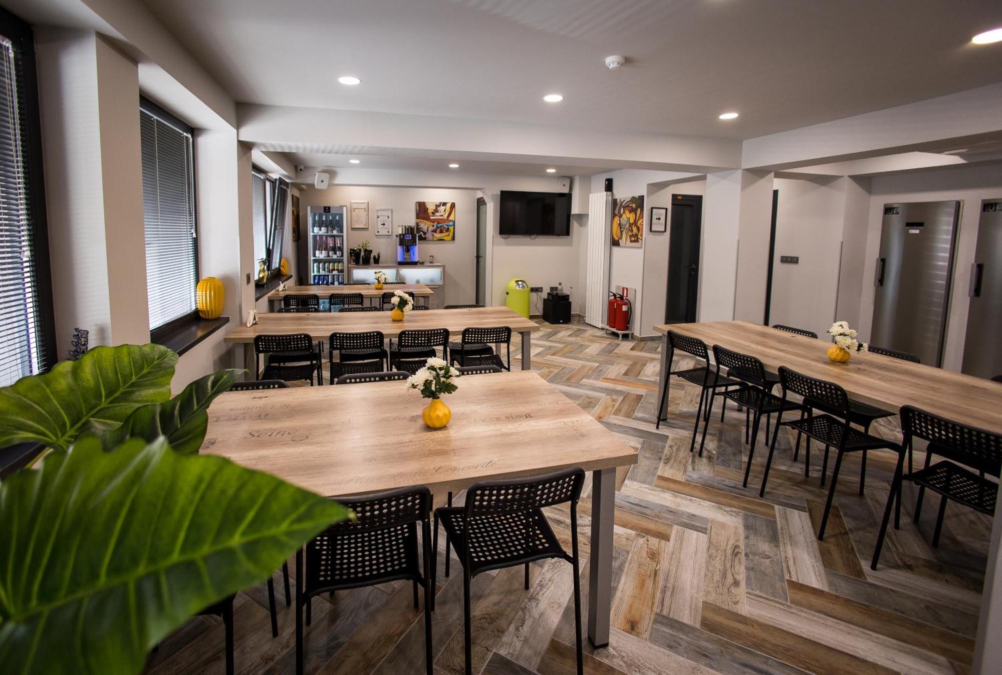 Dorm Bg Pet-Friendly Aparthotel Sztara Zagora Kültér fotó